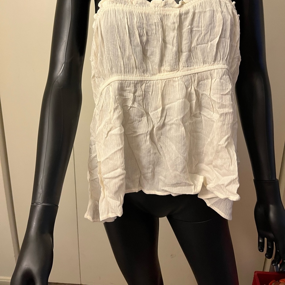 Forever 21 size 2x cream color tank top blouse. New with tags.